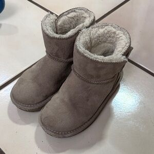 Warm Brown Kids Boots